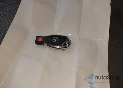 2008 Mercedes-Benz S 550 4Matic z USA, uszkodzony, nr VIN WDDNG86X38A210642